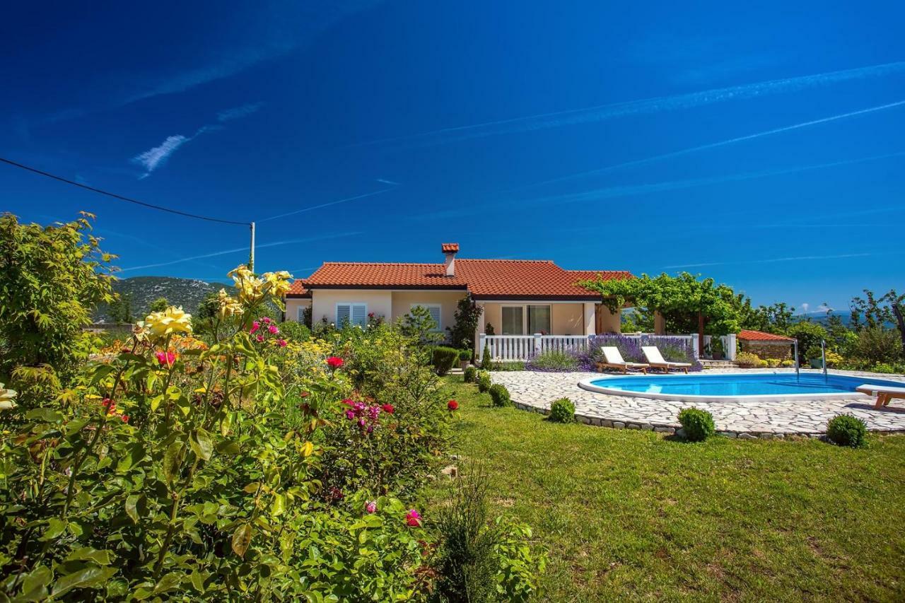 Villa Ana - 3 Bedroom Villa With Private Pool And Unspoiled Natural Environment Kucice Exterior photo