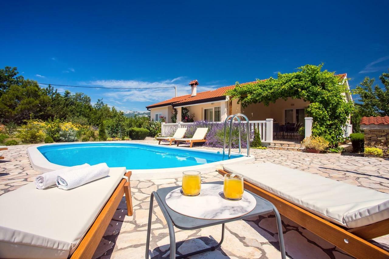 Villa Ana - 3 Bedroom Villa With Private Pool And Unspoiled Natural Environment Kucice Exterior photo
